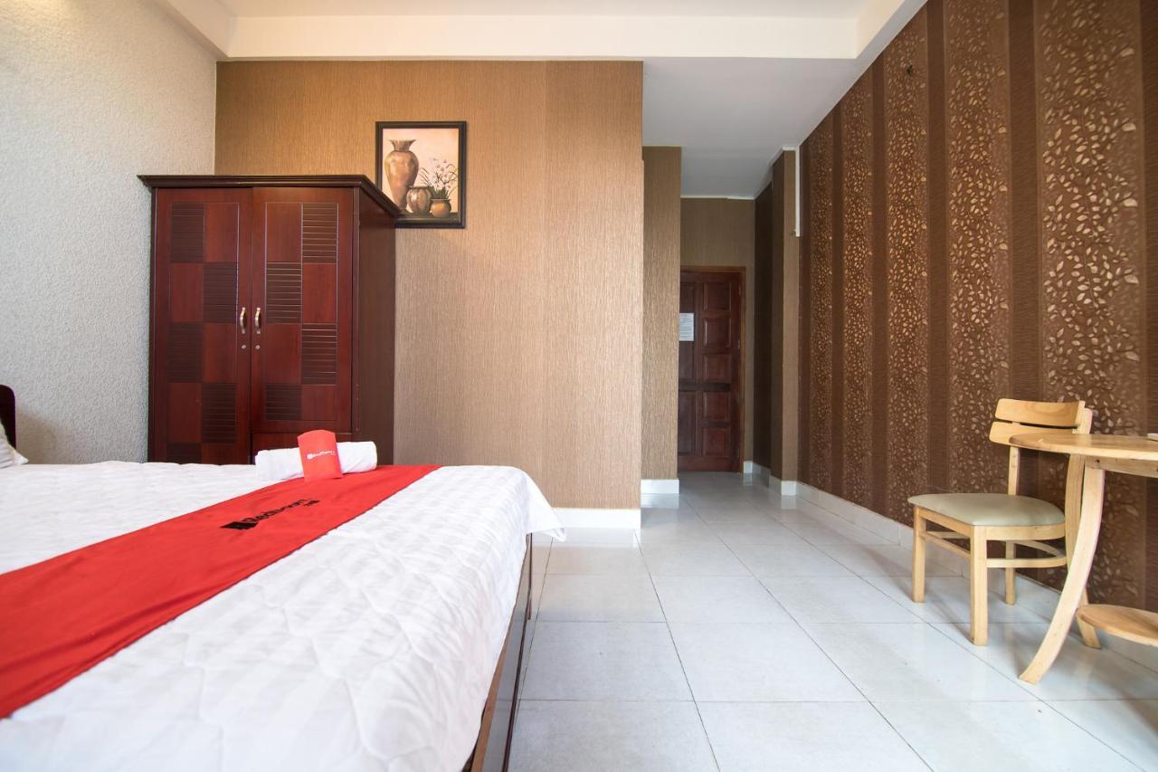 Reddoorz Plus Near Aeon Mall Tan Phu 2 Ho Chi Minh-stad Buitenkant foto