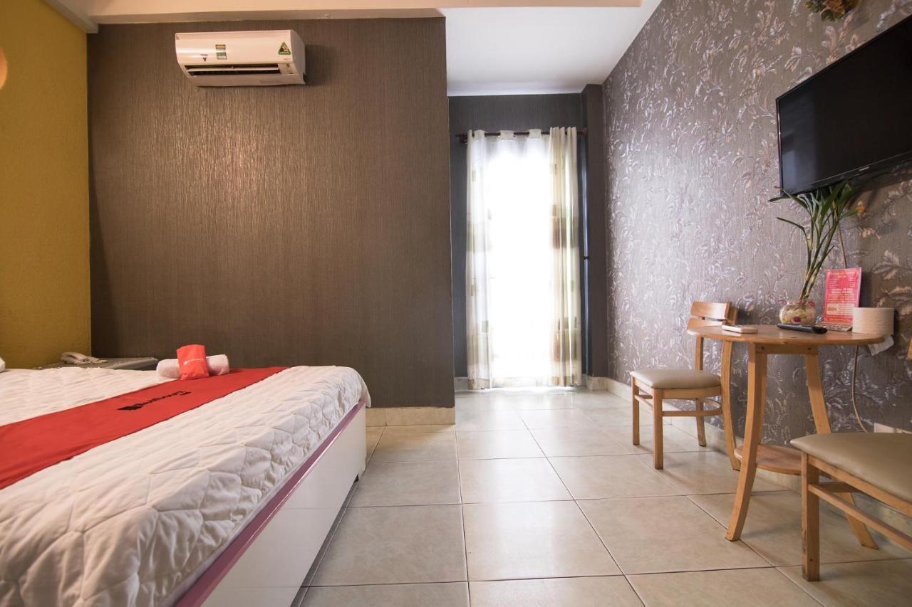 Reddoorz Plus Near Aeon Mall Tan Phu 2 Ho Chi Minh-stad Buitenkant foto